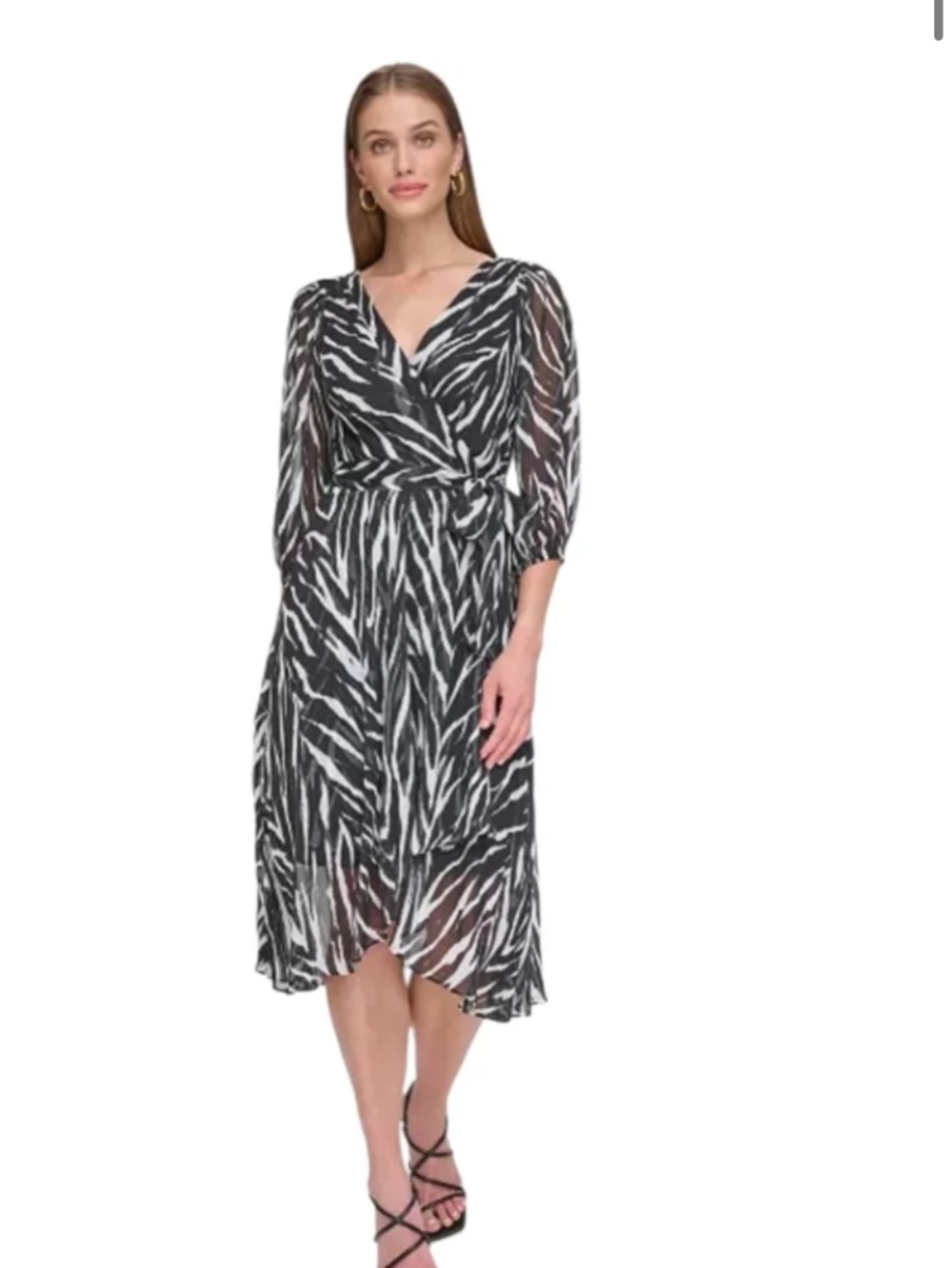 Dkny Black and White V-Neck Printed Midi Dress size 10